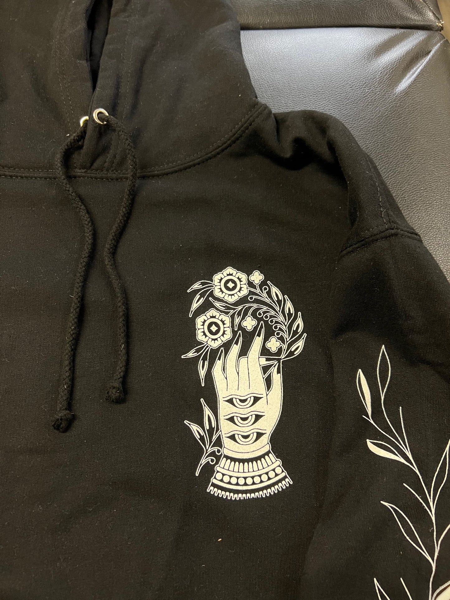 Bizzle Tattoo Traditional Lady Head/Party Dragon Hoodie